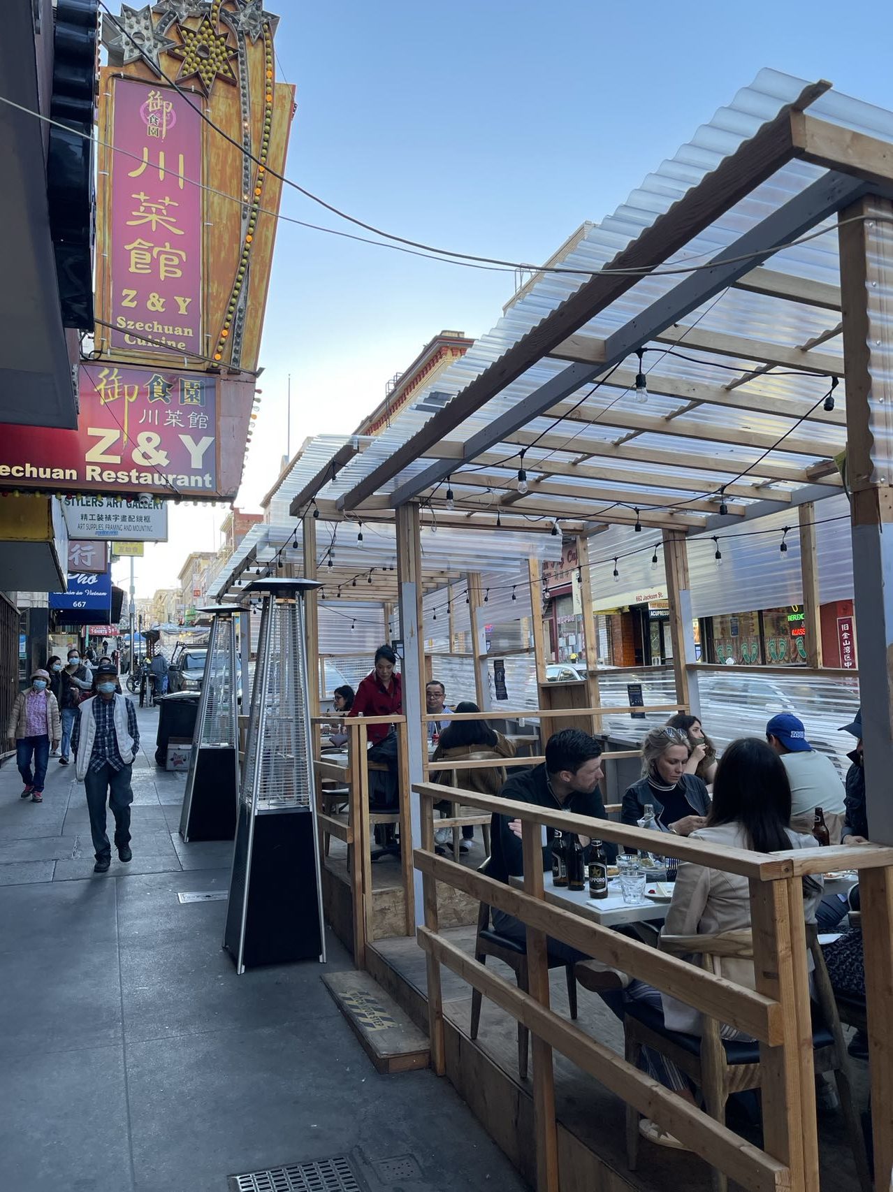 Outdoor Dining - Z & Y Restaurant, Chinatown - San Francisco