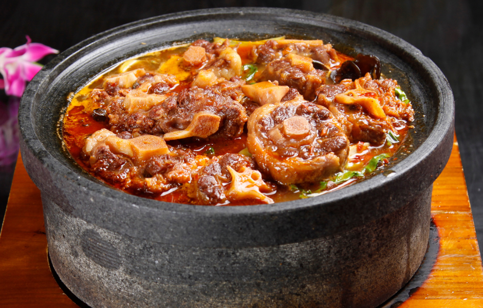 Braised Ox Tail with Red Wine in Stone Pot - Chef's Specialty - Z & Y Restaurant, Chinatown - San Francisco